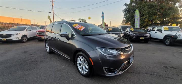 $25999 : 2020 Pacifica Limited image 1