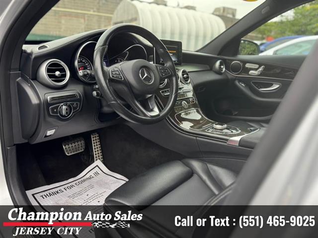 Used 2017 C-Class C 300 4MATI image 7