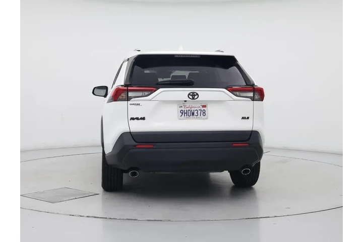 $27998 : Toyota RAV4 2020 XLE Premium image 6