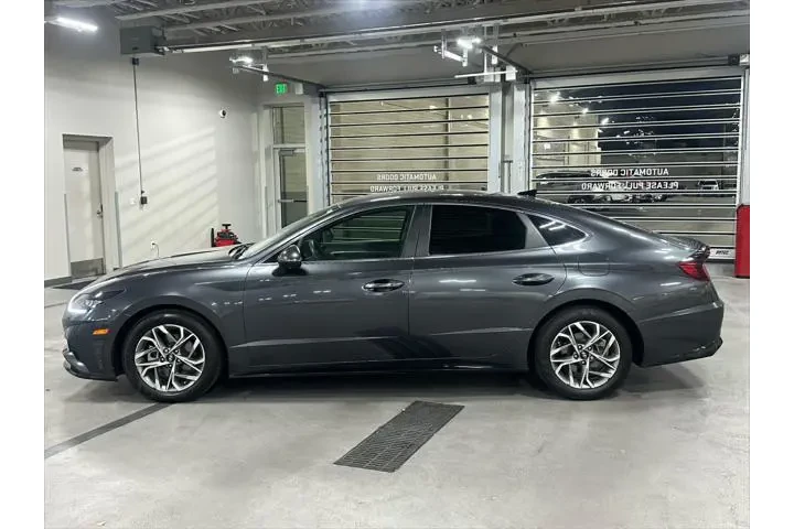 $16786 : Hyundai SONATA 2020 SEL 4dr image 2