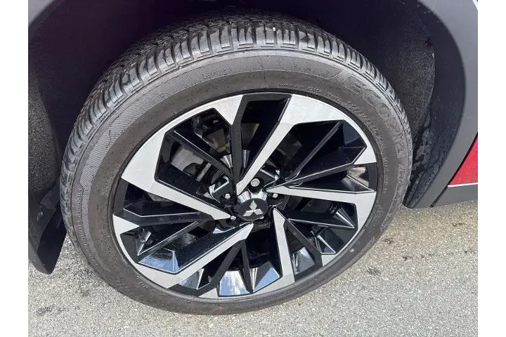 $24995 : Mitsubishi Outlander 2024 AW image 4