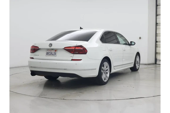 $12998 : Volkswagen Passat 2017 1.8T image 8