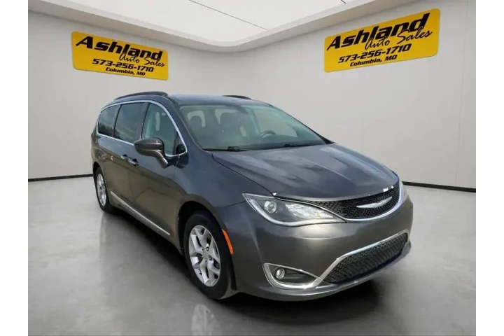 $9700 : 2017 Pacifica Touring Plus image 8