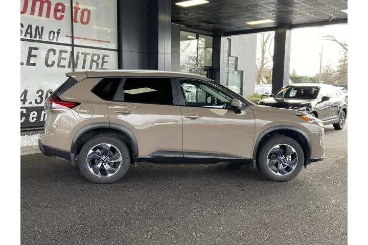 $20750 : Nissan Rogue 2024 AWD SV 4dr image 4