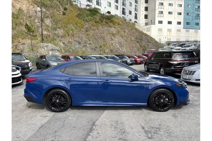 $29388 : Toyota Camry 2025 SE 4dr Sed image 6