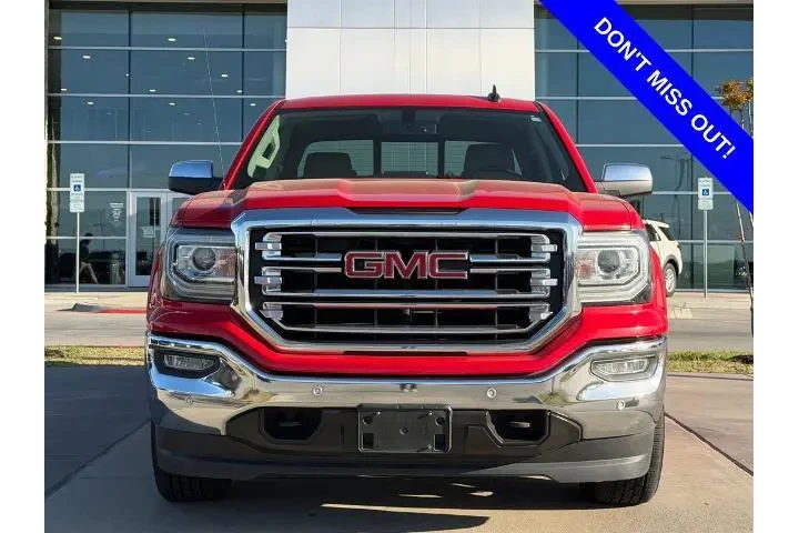 $27850 : GMC Sierra 1500 2018 4x4 SLT image 2