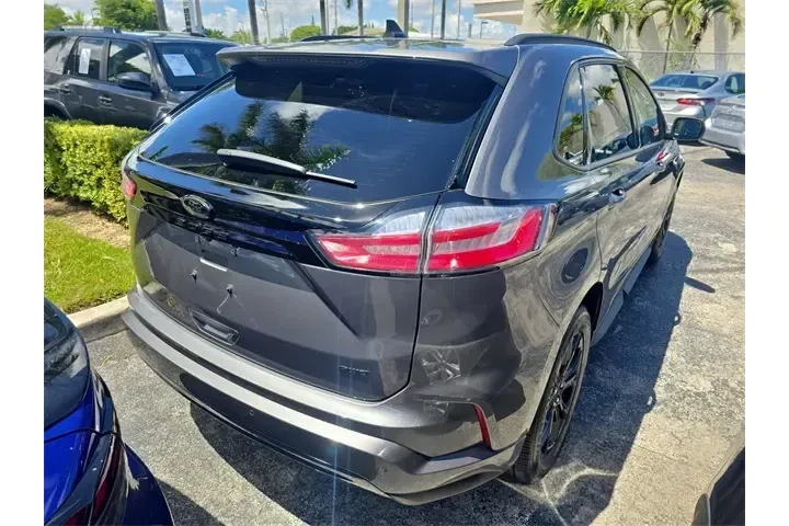 $22990 : Ford Edge 2023 AWD SE 4dr Cr image 4