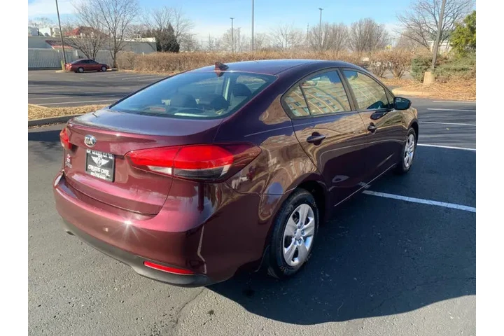 $9995 : 2018 Forte LX image 6