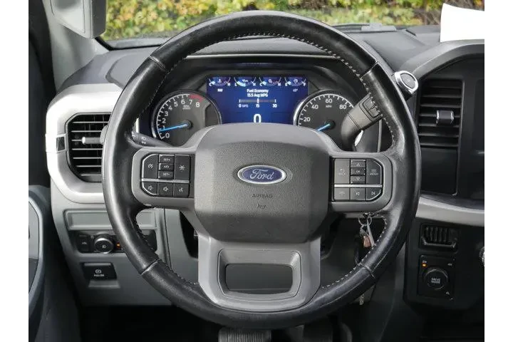 $28975 : Ford F-150 2022 4x4 XL 4dr S image 6