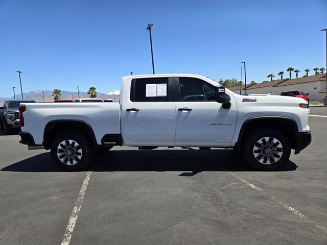 $57915 : Pre-Owned 2024 SILVERADO 2500 image 8