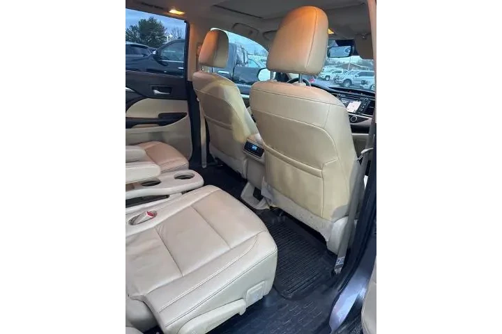 $21791 : Toyota Highlander 2019 AWD X image 10