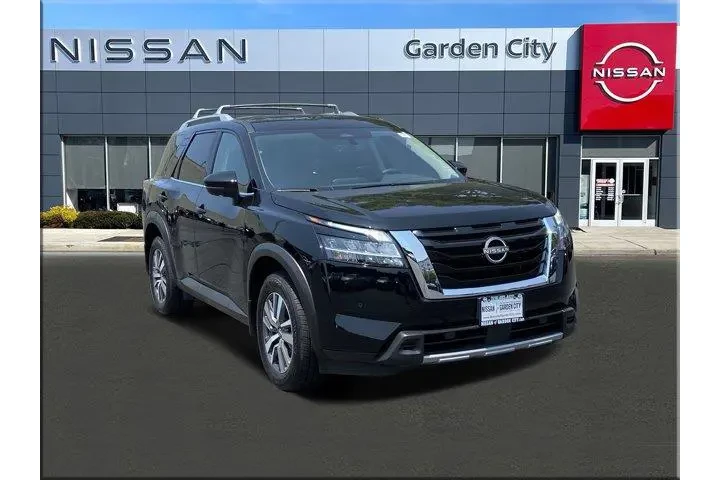 $33995 : Nissan Pathfinder 2024 AWD S image 1