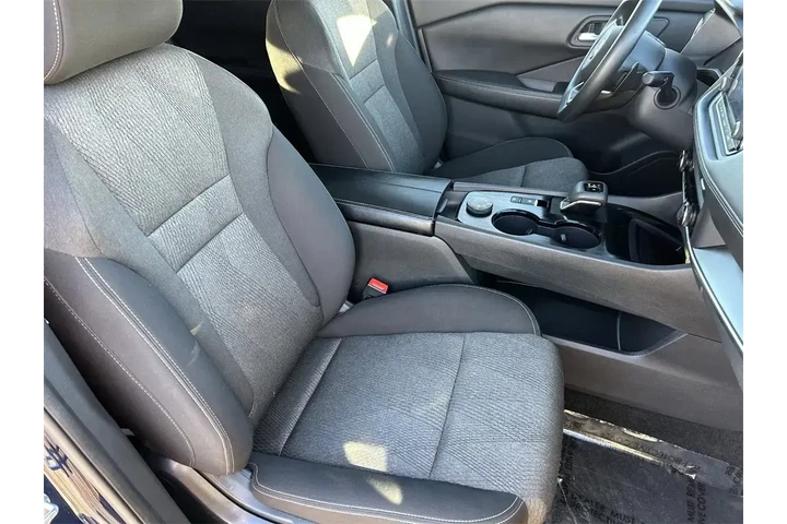 $18949 : Nissan Rogue 2024 AWD SV 4dr image 10