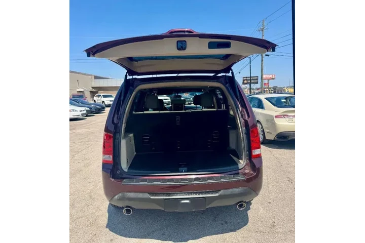 $8900 : 2015 Pilot EX image 4