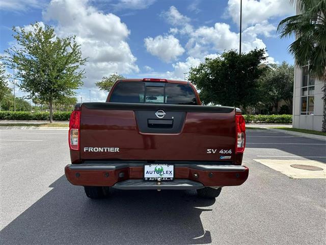 $18750 : 2017 NISSAN FRONTIER CREW CAB image 6