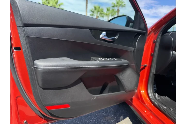 $21999 : Kia Forte 2023 GT-Line 4dr S image 6