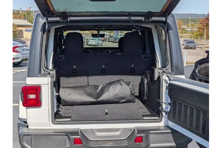 $35000 : Jeep Wrangler Unlimited 2021 image 9