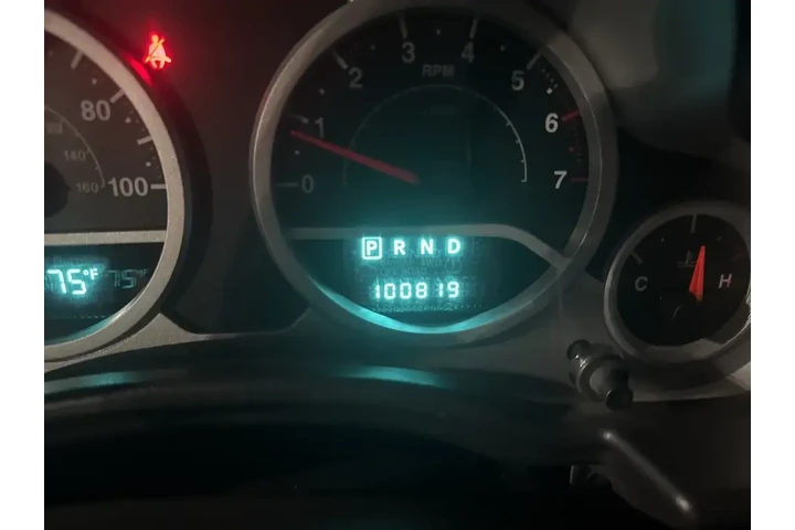 $14331 : Jeep Wrangler 2010 4x4 Sport image 5