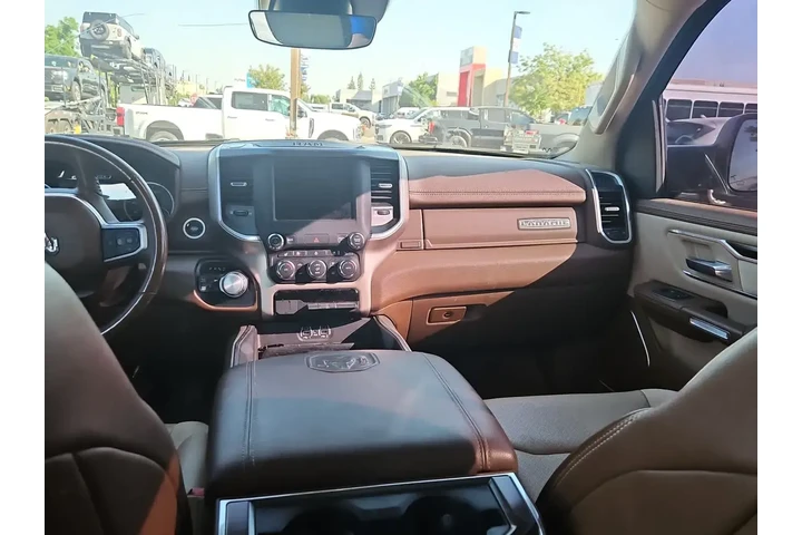 $37000 : Ram 1500 2021 4x4 Laramie 4d image 10