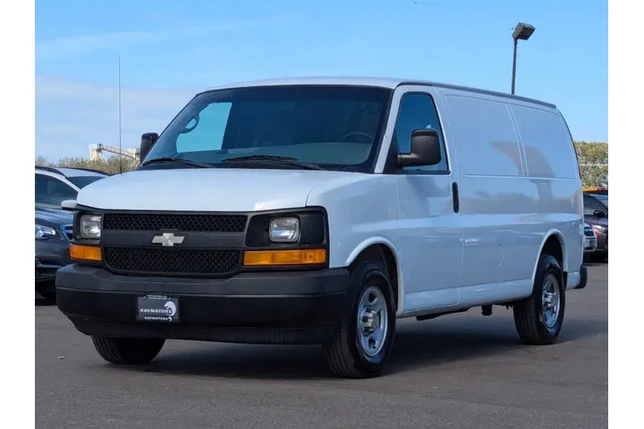 $12975 : 2004 Express 1500 image 10