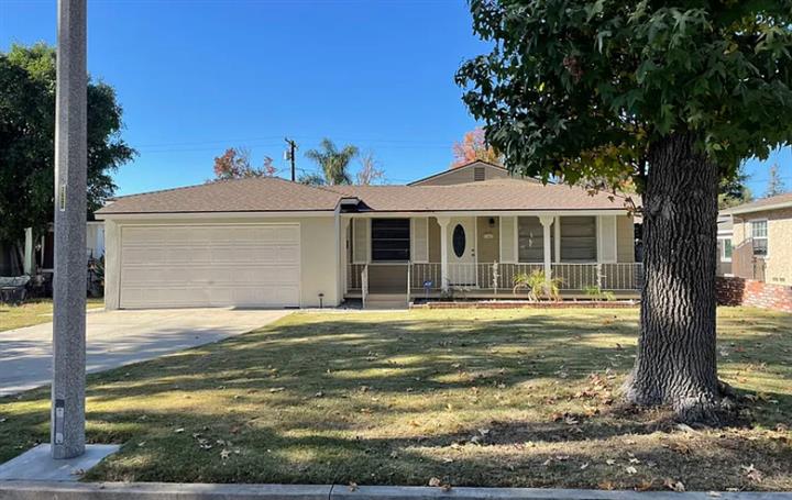 $1700 : HOUSE FOR RENT IN Covina CA image 1