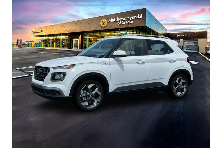 $21990 : Hyundai VENUE 2025 SEL 4dr C image 2