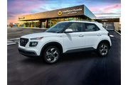 $21990 : Hyundai VENUE 2025 SEL 4dr C thumbnail