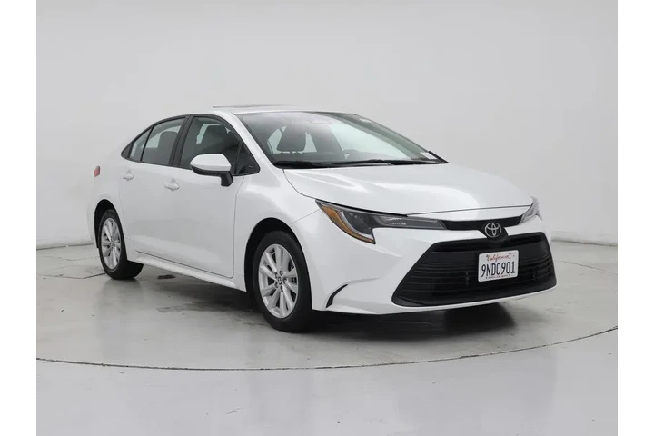 $24998 : Toyota Corolla 2024 LE 4dr S image 1