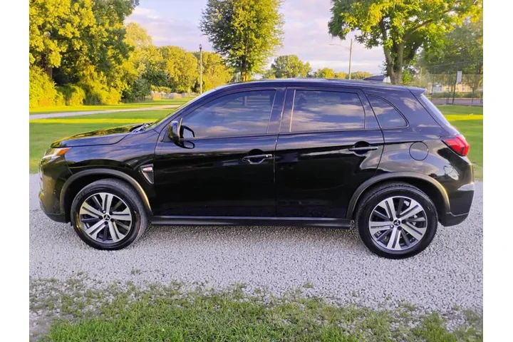 $9995 : 2022 Outlander Sport LE image 9