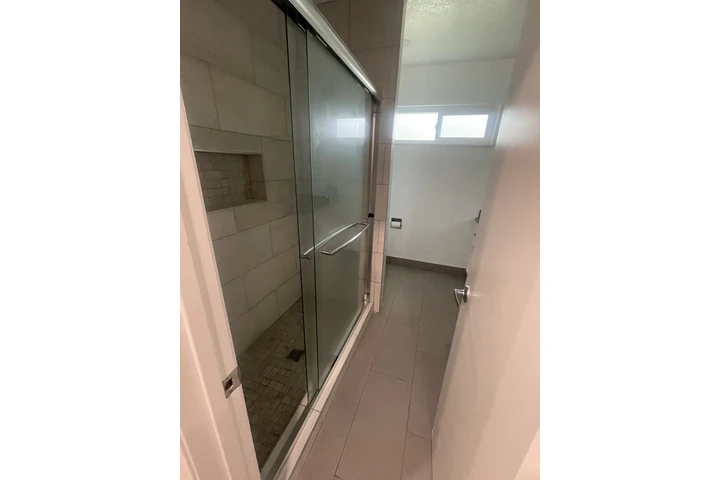 $2850 : Apartamento de renta. OC image 3