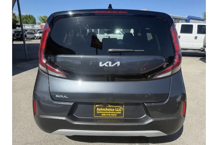 $14450 : 2023 Soul LX image 6