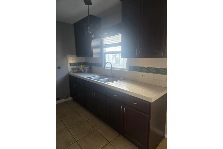 $2100 : Apartamento por renta image 5