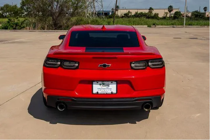 $18247 : Chevrolet Camaro 2020 LS 2dr image 7