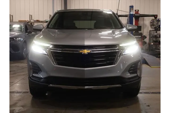$24377 : Chevrolet Equinox 2023 4x4 L image 2