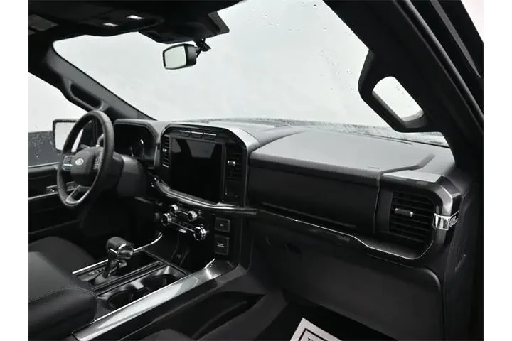 $39638 : Ford F-150 2023 4x4 XLT 4dr image 8