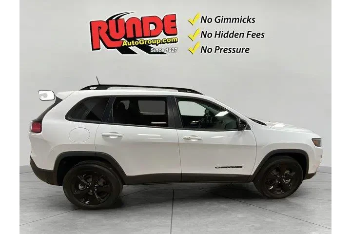 $28392 : Jeep Cherokee 2023 4x4 Altit image 6