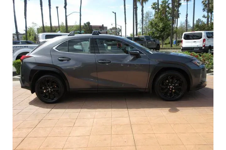 $21920 : Lexus UX 200 2022 4dr Crosso image 5