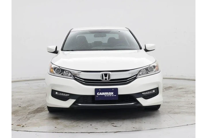 $17998 : Honda Accord 2016 Sport 4dr image 5