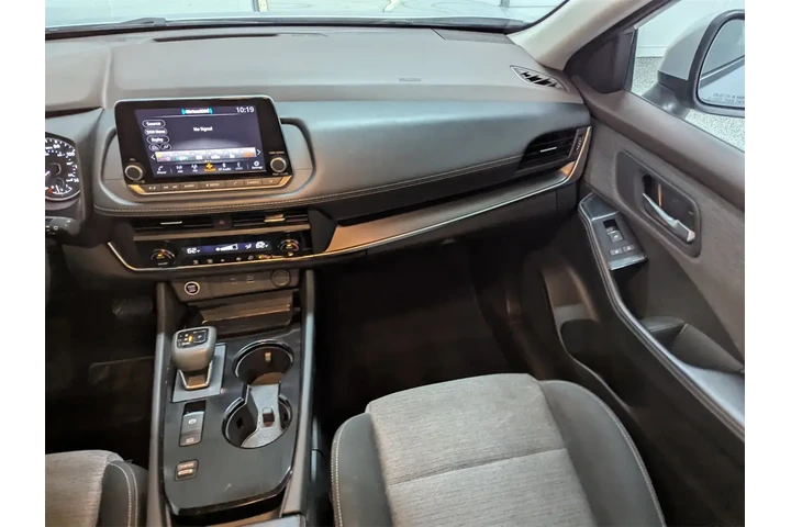 $21997 : Nissan Rogue 2023 SV 4dr Cro image 8