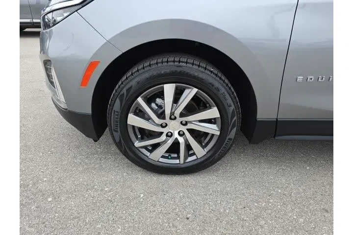 $25500 : Chevrolet Equinox 2023 4x4 P image 9