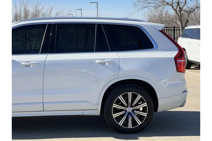 $27999 : Volvo XC90 2020 AWD T6 Momen image 5