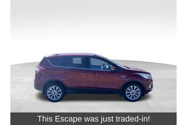 $13736 : Ford Escape 2017 Titanium 4d image 1