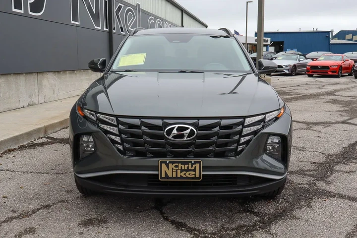 $19988 : 2022 Tucson SEL image 2