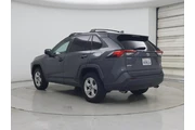 $25998 : Toyota RAV4 2021 AWD XLE 4dr thumbnail