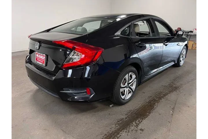 $15707 : Honda Civic 2016 LX 4dr Seda image 3