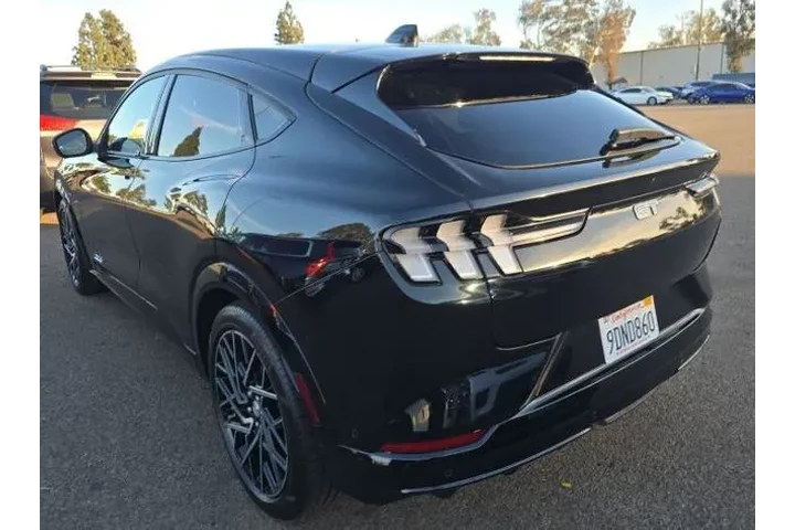 $30800 : Ford Mustang Mach-E 2022 AWD image 3