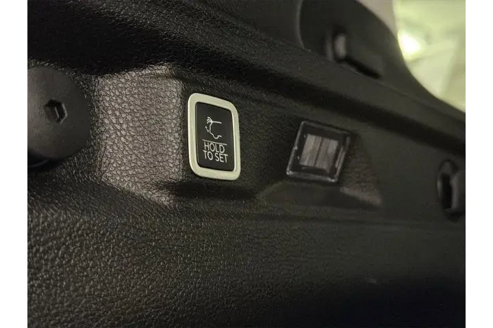 $28000 : Jeep Grand Cherokee L 2022 4 image 9