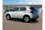 $20203 : Hyundai VENUE 2025 SEL 4dr C thumbnail