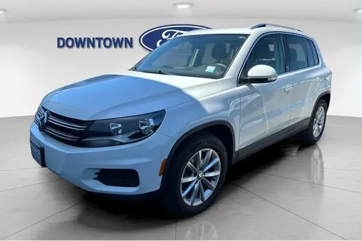 $14871 : Volkswagen Tiguan 2017 2.0T image 2