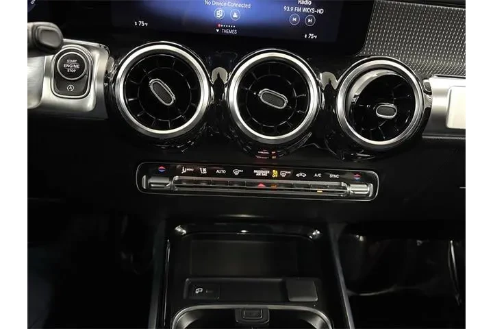 $25900 : Mercedes-Benz GLB 2023 AWD G image 10